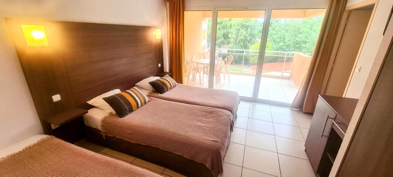Hotel Le Maritime Argeles-sur-Mer Ruang foto