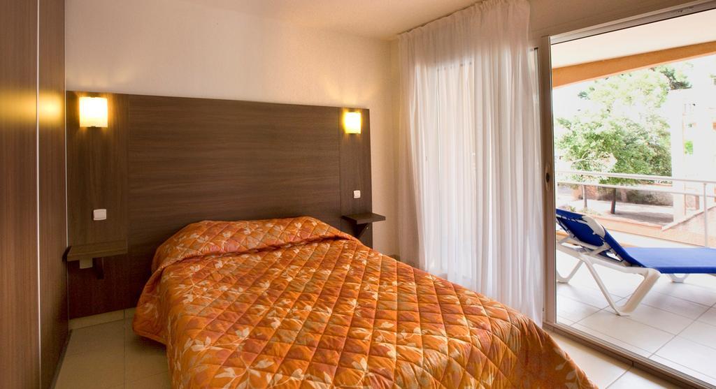 Hotel Le Maritime Argeles-sur-Mer Bagian luar foto