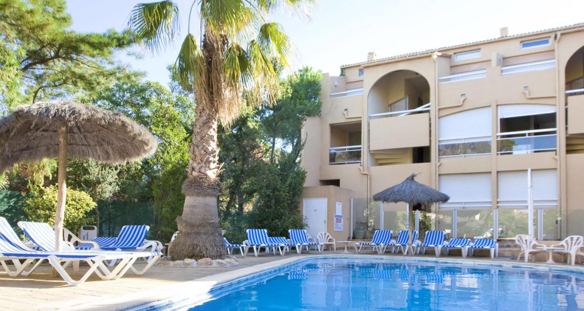 Hotel Le Maritime Argeles-sur-Mer Bagian luar foto